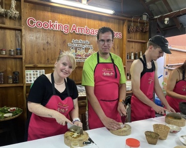 Fun Cooking Activity Near Thapae Gate 05/09/2026 — photo 42