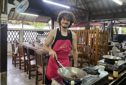 Fun Cooking Activity Near Thapae Gate 05/09/2026 — photo 43