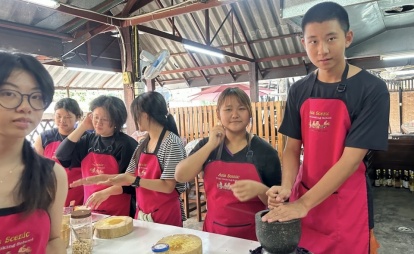 Fun Cooking Activity Near Thapae Gate 12/09/2026 — photo 4
