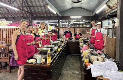 Fun Cooking Activity Near Thapae Gate 12/09/2026 — photo 9