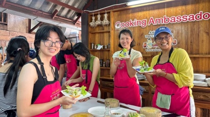 Fun Cooking Activity Near Thapae Gate 12/09/2026 — photo 33