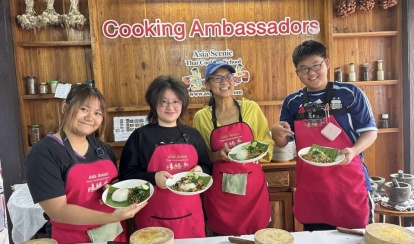 Fun Cooking Activity Near Thapae Gate 12/09/2026 — photo 38