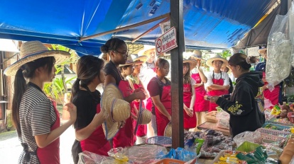 Fun Cooking Activity Near Thapae Gate 12/09/2026 — photo 45