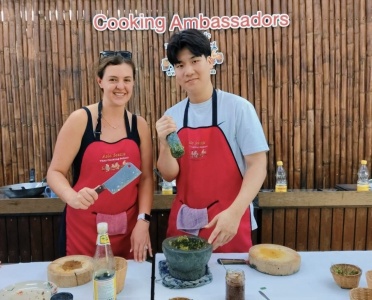 Fun Cooking Activity Near Thapae Gate 12/09/2026 — photo 58