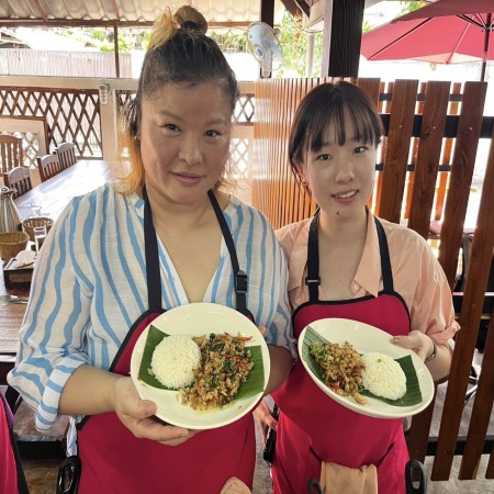 Fun Cooking Activity Near Thapae Gate 03/10/2026 — photo 42