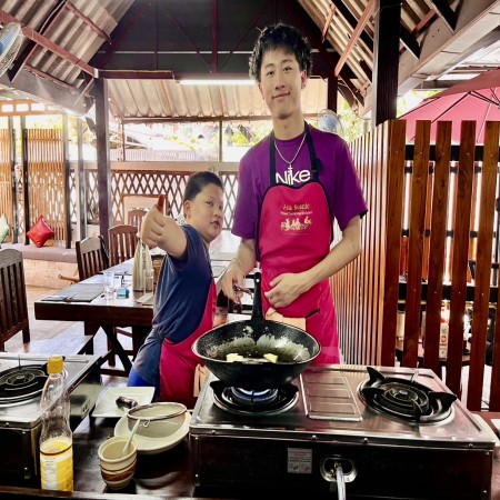 Fun Cooking Activity Near Thapae Gate 03/10/2026 — photo 53