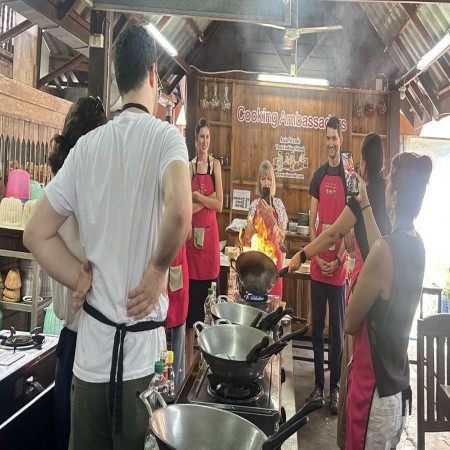 Authentic Thai Food Course Old City 07/10/2026 — photo 47