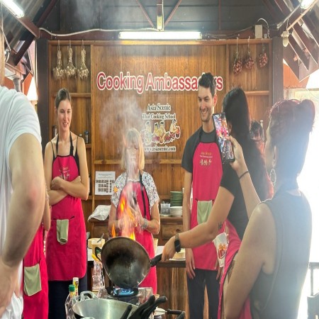 Authentic Thai Food Course Old City 07/10/2026 — photo 48