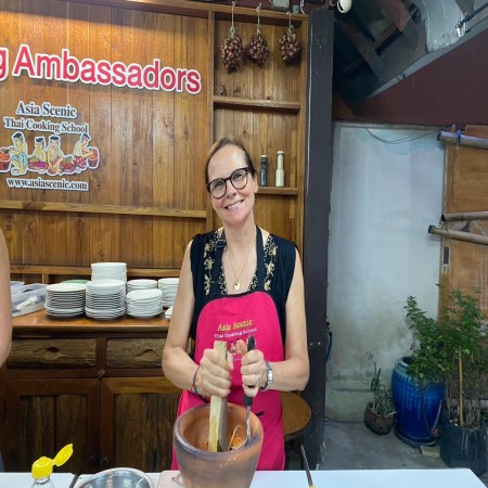 Fun Cooking Activity Near Thapae Gate 10/10/2026 — photo 8