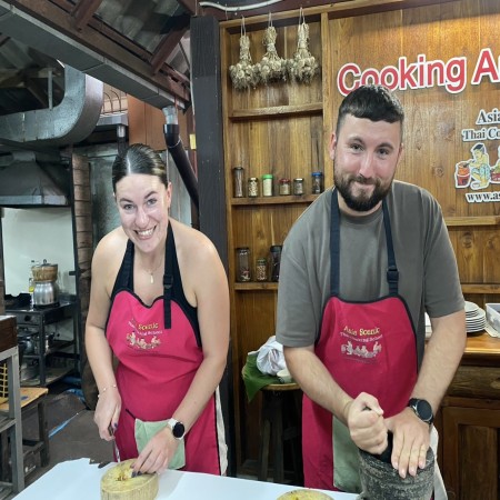 Fun Cooking Activity Near Thapae Gate 10/10/2026 — photo 11