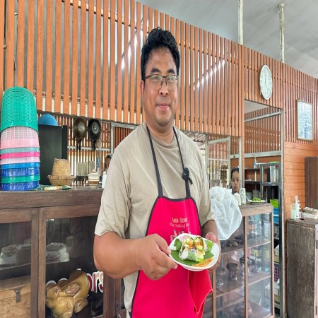 Fun Cooking Activity Near Thapae Gate 10/10/2026 — photo 57