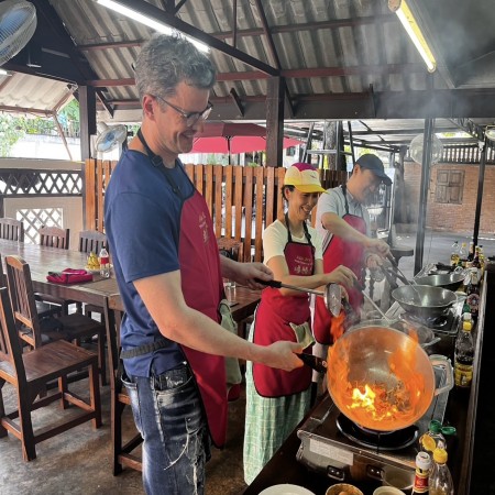 Fun Cooking Activity Near Thapae Gate 10/10/2026 — photo 79