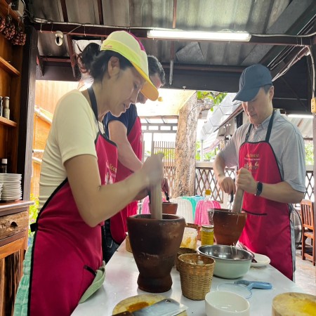 Fun Cooking Activity Near Thapae Gate 10/10/2026 — photo 85