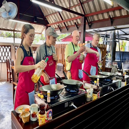 Fun Cooking Activity Near Thapae Gate 17/10/2026 — photo 11
