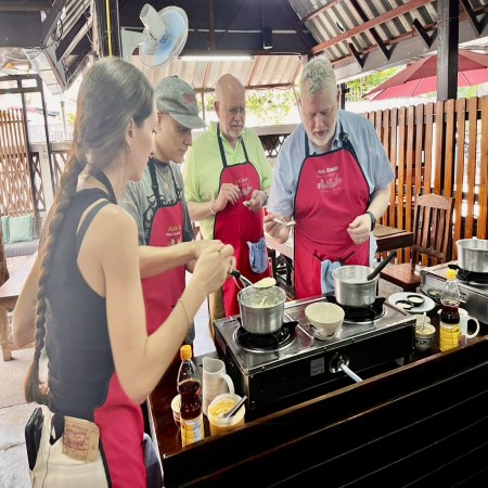 Fun Cooking Activity Near Thapae Gate 17/10/2026 — photo 28