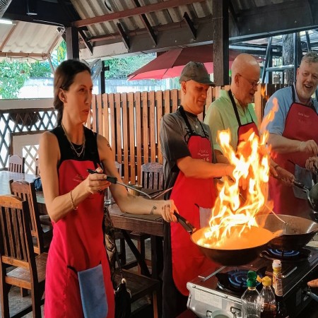 Fun Cooking Activity Near Thapae Gate 17/10/2026 — photo 40