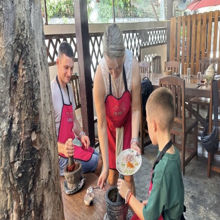 Fun Cooking Activity Near Thapae Gate 24/10/2026 — photo 29