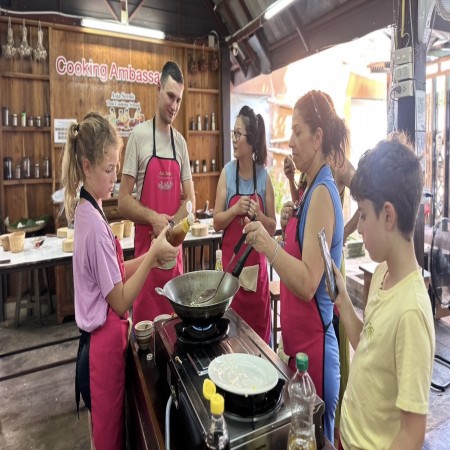 Fun Cooking Activity Near Thapae Gate 24/10/2026 — photo 32
